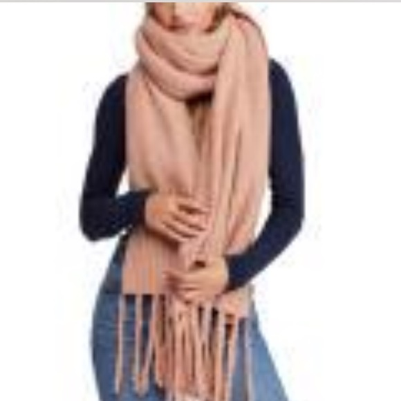 Free People Jayden ribbed fringe Scarf Blanket🧣 Oversized 🌸🌸🌸 Like NEW! COZY - Picture 2 of 5